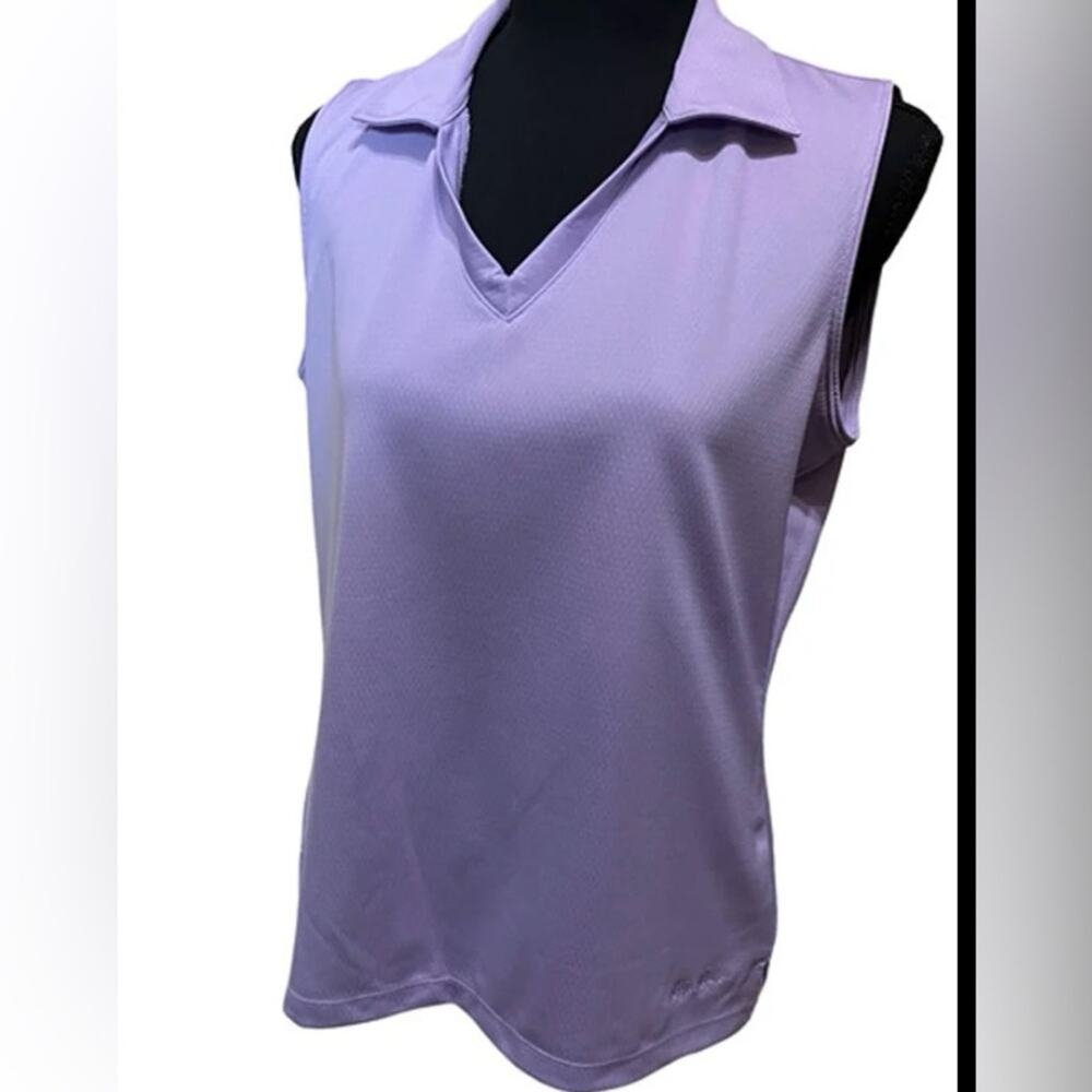 Lady Hagen Lavender V-neck Active Top Size M